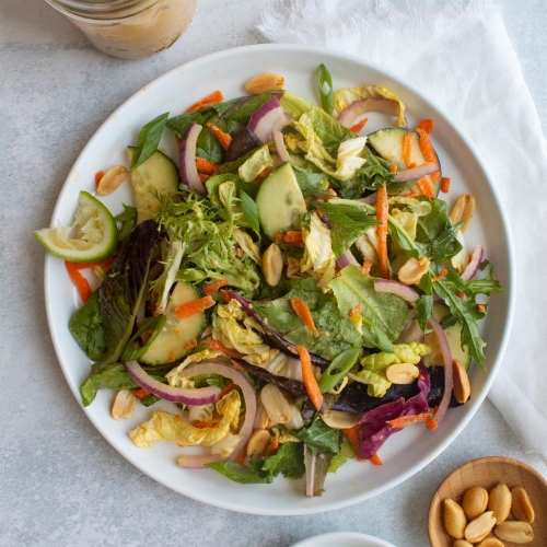 thai-salad-with-peanut-dressing-recipe